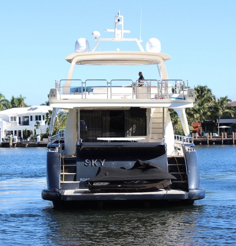 NEW LISTING ANNOUNCEMENT: AZIMUT 84 2013 NEW LISTING ANNOUNCEMENT: AZIMUT 84 2013
