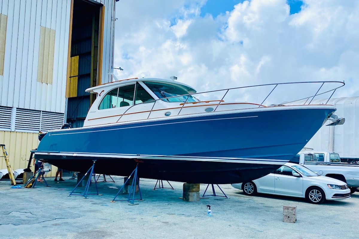 Just Sold: 2020 Hinckley 40X