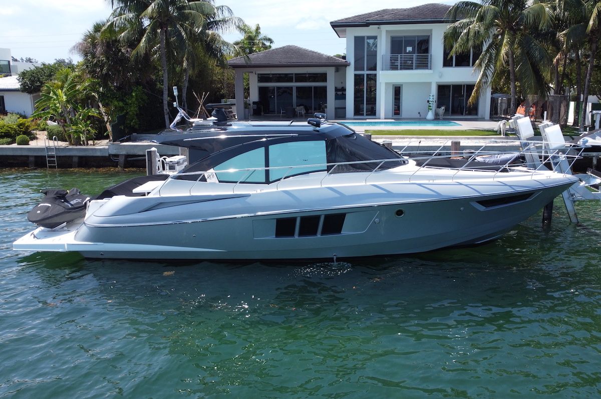 Newly listed for sale: 2018 Cruisers Cantius 45