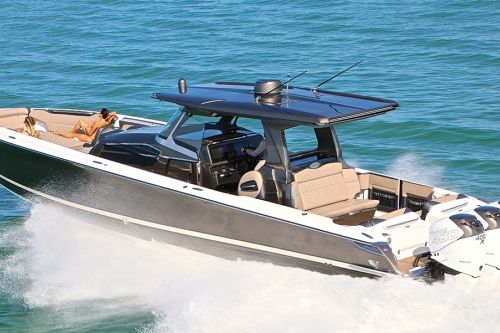 Created in 1991in Florida, Nor-Tech has set out to build exclusive products that are not available from production boat builders. Using proven techniques combined with the latest technology and materials