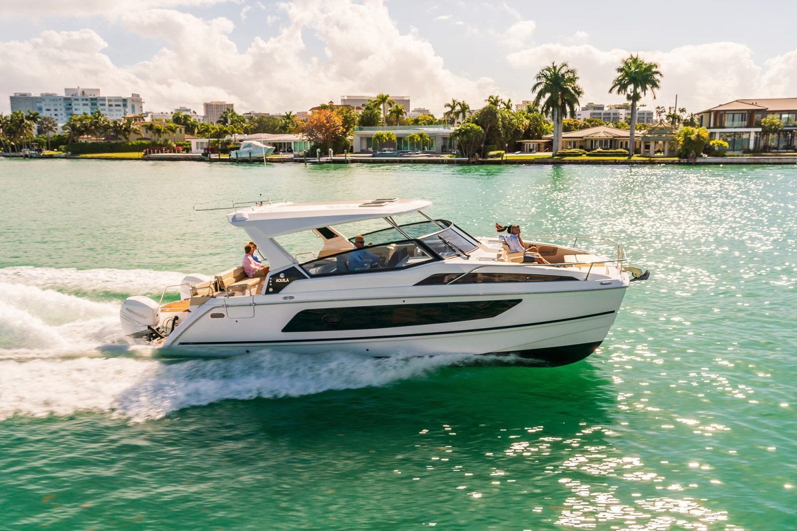 Aquila 36 Power Catamaran | Specifications, Features & Overview