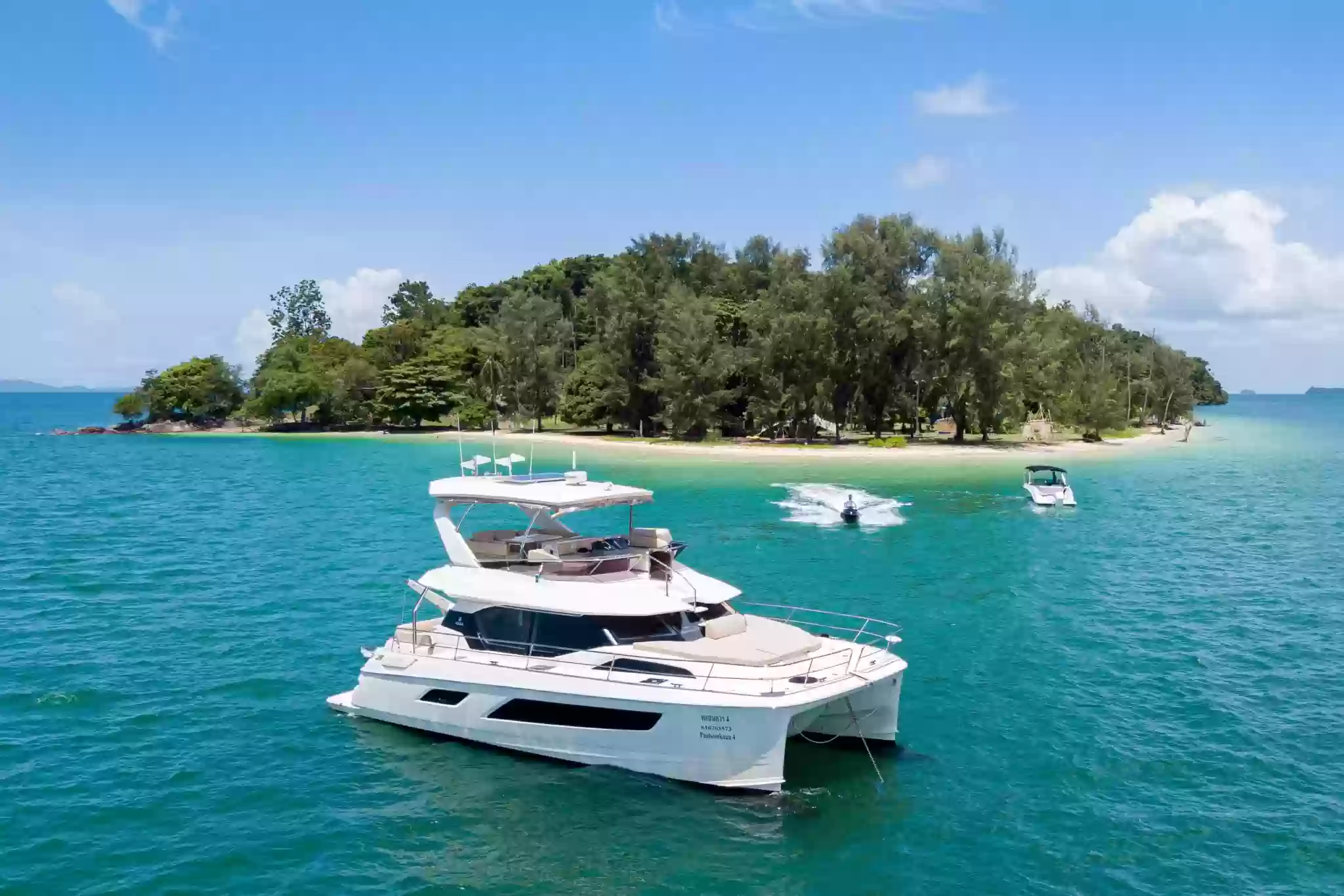 Aquila 44 Power Catamarans for Sale | Next Generation Yachting