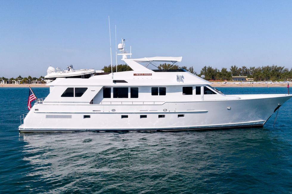 Burger FLUSH DECK MY 2000 WELL DONE Fort Lauderdale FL for sale