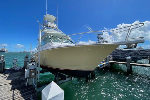 Cabo Yachts 35 Express 2004 Kelly Daze Cape Canaveral FL for sale