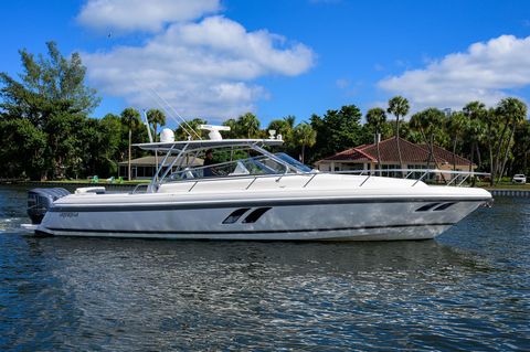 Intrepid 430 Sport Yacht 2017 VIVI LU North Palm Beach FL for sale