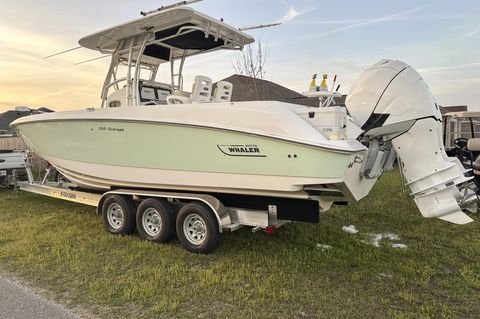 Boston Whaler 32 Outrage 2004  Panama City FL for sale