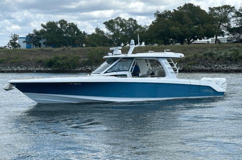Boston Whaler 350 Realm 2022  Venice FL for sale
