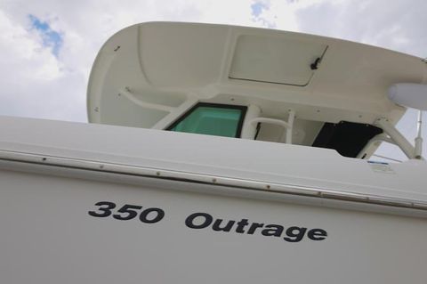 Boston Whaler 350 Outrage 2017  Miami FL for sale