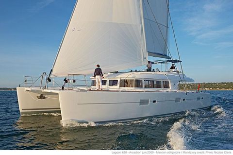 2016 Lagoon 620    for sale  -  Next Generation Yachting