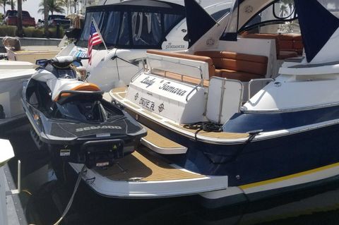 2006 Regal 4460 Commodore  Dania Beach FL for sale  -  Next Generation Yachting