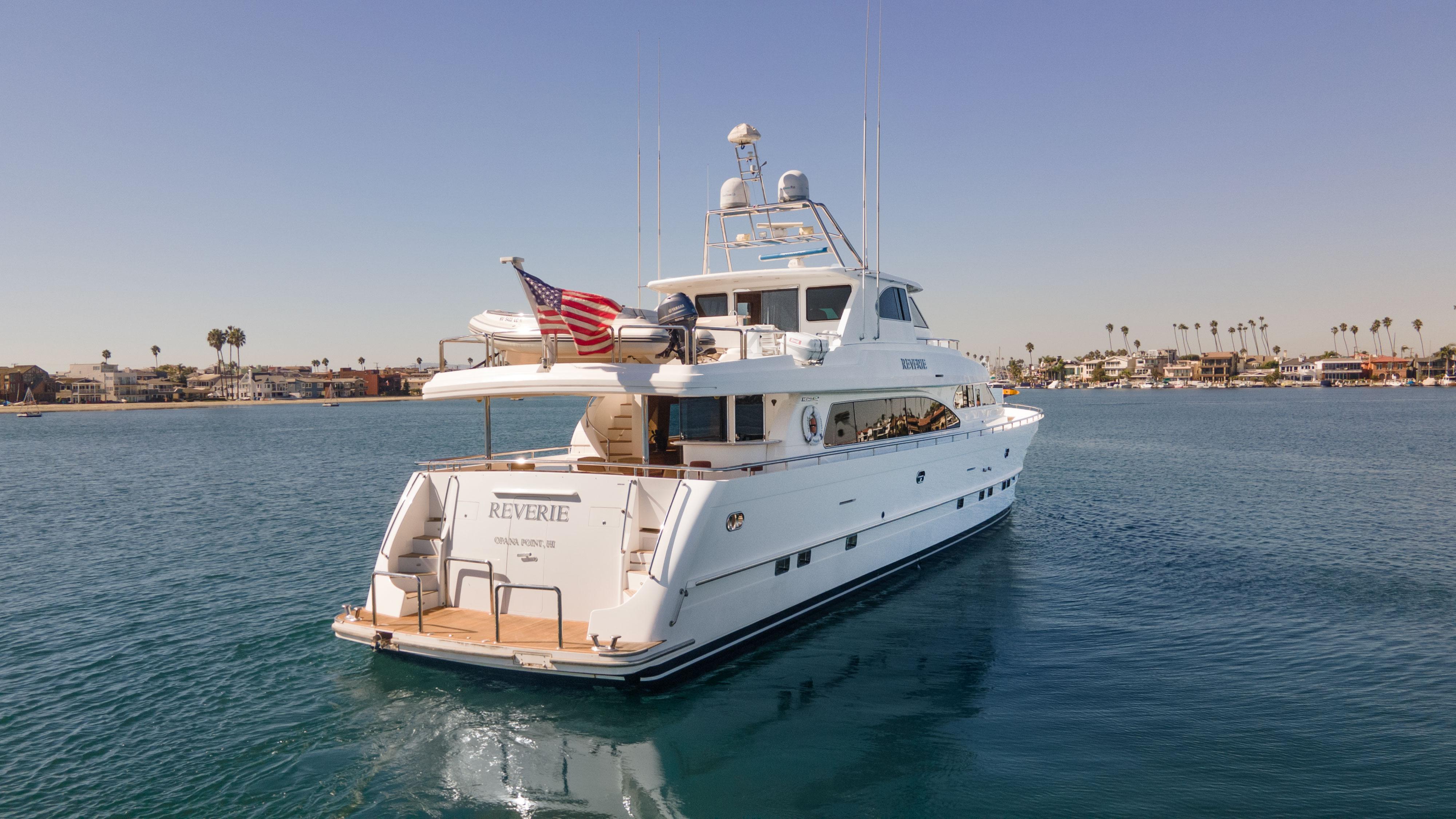 REVERIE 2005 Horizon Custom Yacht Yacht For Sale in Long Beach CA
