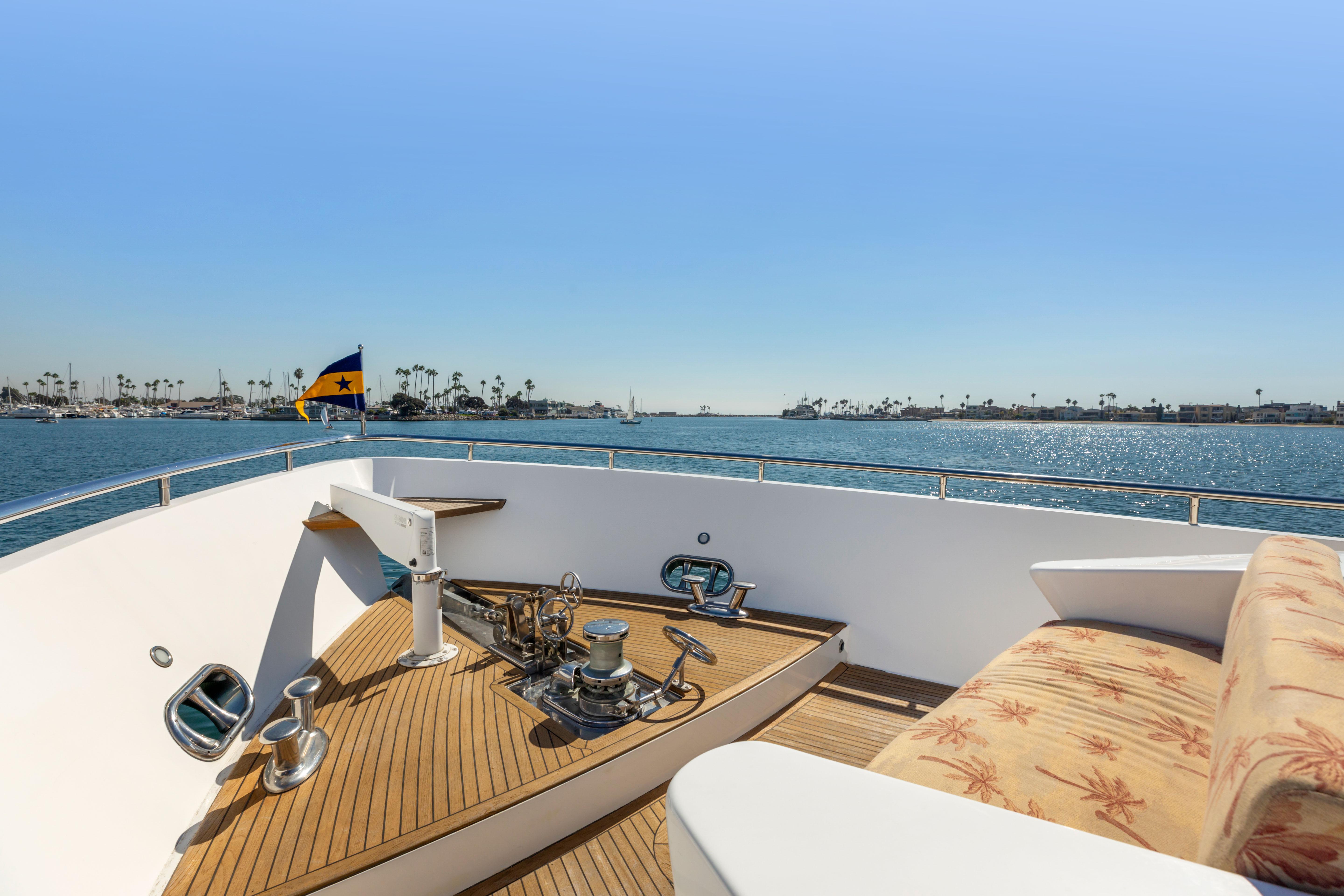 REVERIE 2005 Horizon Custom Yacht Yacht For Sale in Long Beach CA