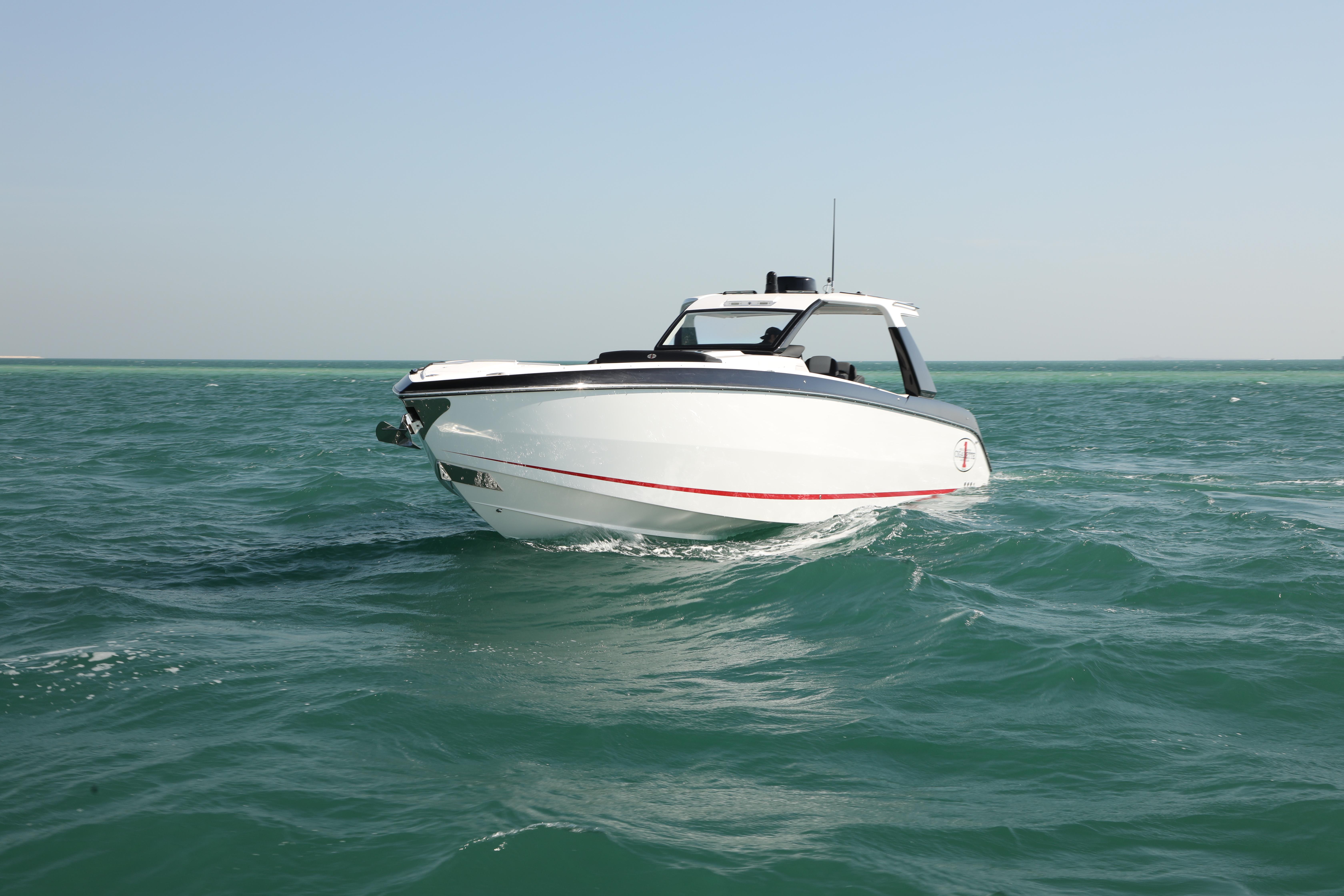 31 foot cigarette boat Outboard center console boat - 42' NIGHTEAGLE - Cigarette Racing Team 31 foot cigarette boat Outboard center console boat - 42' NIGHTEAGLE - Cigarette Racing Team