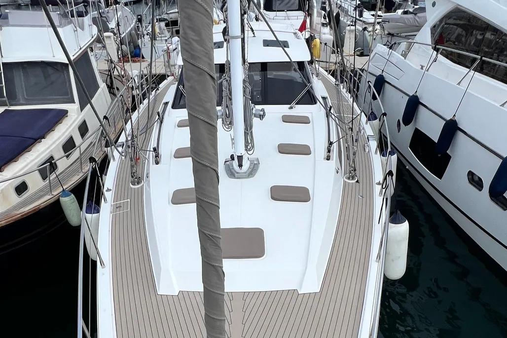 2016 Amel 64 Yacht For Sale in Denia ES-A 2016 Amel 64 Yacht For Sale in Denia ES-A