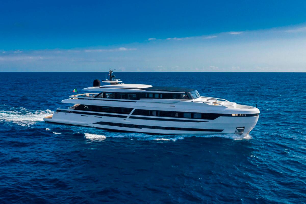 LAUL 2019 ISA Extra 130 Alloy Yacht For Sale in Bandol LAUL 2019 ISA Extra 130 Alloy Yacht For Sale in Bandol