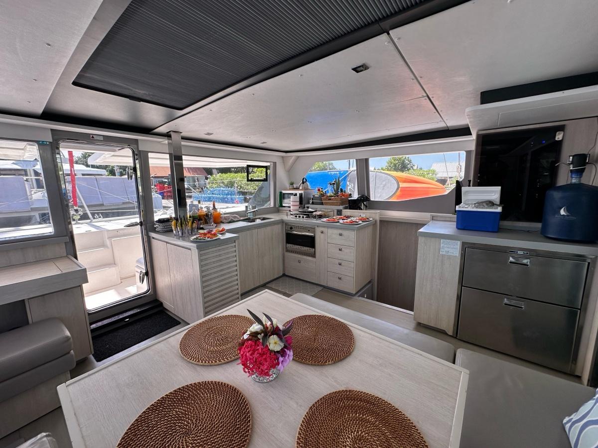 NICE AFT TOO 2018 Leopard 45 Yacht For Sale in Belize City NICE AFT TOO 2018 Leopard 45 Yacht For Sale in Belize City