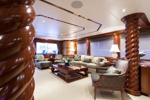 VALKYRIE 2001 Crescent Motor Yacht Yacht For Sale in West Palm Beach FL VALKYRIE 2001 Crescent Motor Yacht Yacht For Sale in West Palm Beach FL