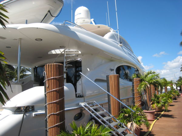 Bella Contessa 2004 Lazzara Yachts Motoryacht Raised Pilothouse (Hull #5) Yacht For Sale in Ft Lauderdale FL