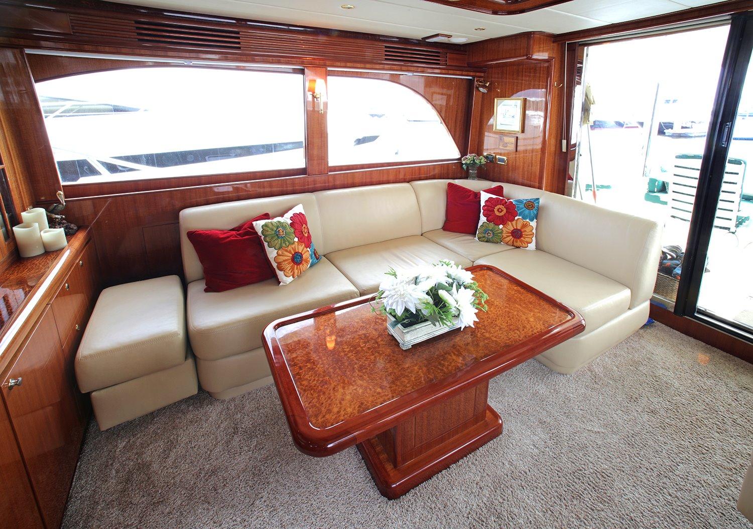 CAN DO 2008 Hampton 580 Pilothouse Yacht For Sale in West Palm Beach FL CAN DO 2008 Hampton 580 Pilothouse Yacht For Sale in West Palm Beach FL
