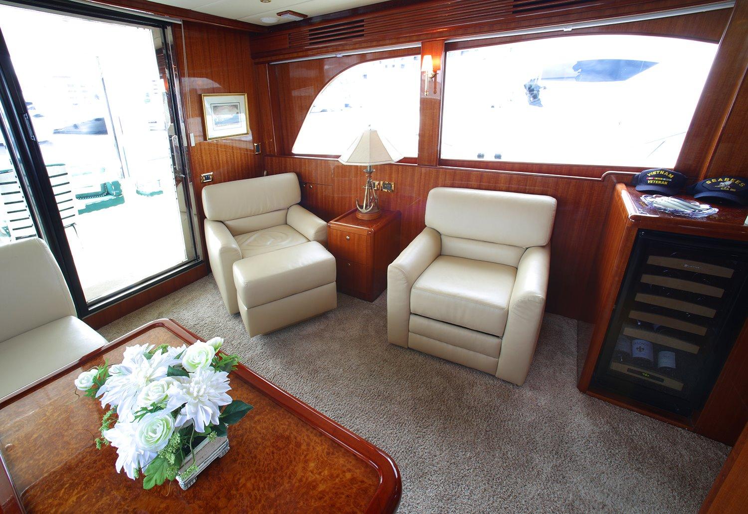 CAN DO 2008 Hampton 580 Pilothouse Yacht For Sale in West Palm Beach FL CAN DO 2008 Hampton 580 Pilothouse Yacht For Sale in West Palm Beach FL