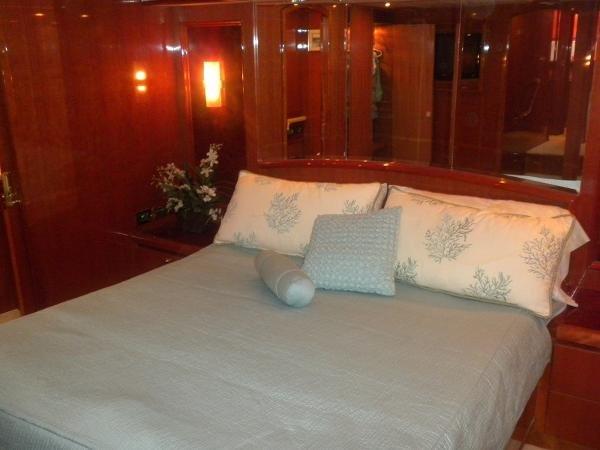 Sex Sea 2008 Hampton 63 EBMY Yacht For Sale in Sarasota FL