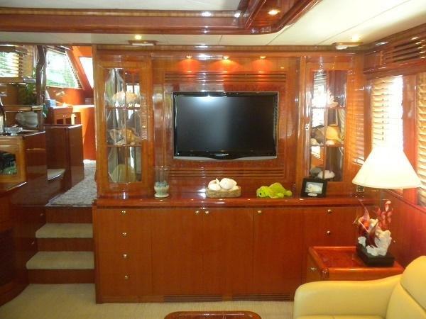 Sex Sea 2008 Hampton 63 EBMY Yacht For Sale in Sarasota FL