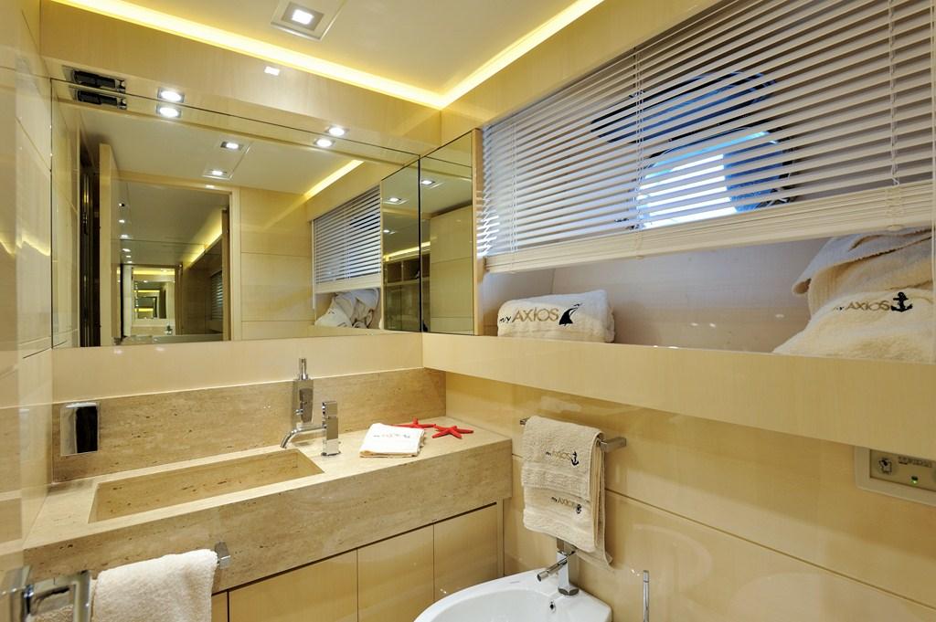 2011 Canados 86 Yacht For Sale in Roses 2011 Canados 86 Yacht For Sale in Roses