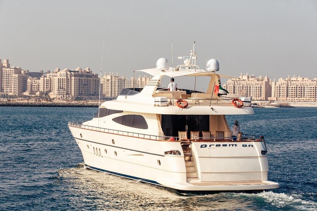 2004 Canados Fly Yacht For Sale in Dubai 2004 Canados Fly Yacht For Sale in Dubai