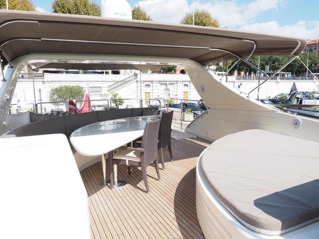 Serendipity Blue 2005 Falcon 86 Yacht For Sale in Cannes Serendipity Blue 2005 Falcon 86 Yacht For Sale in Cannes