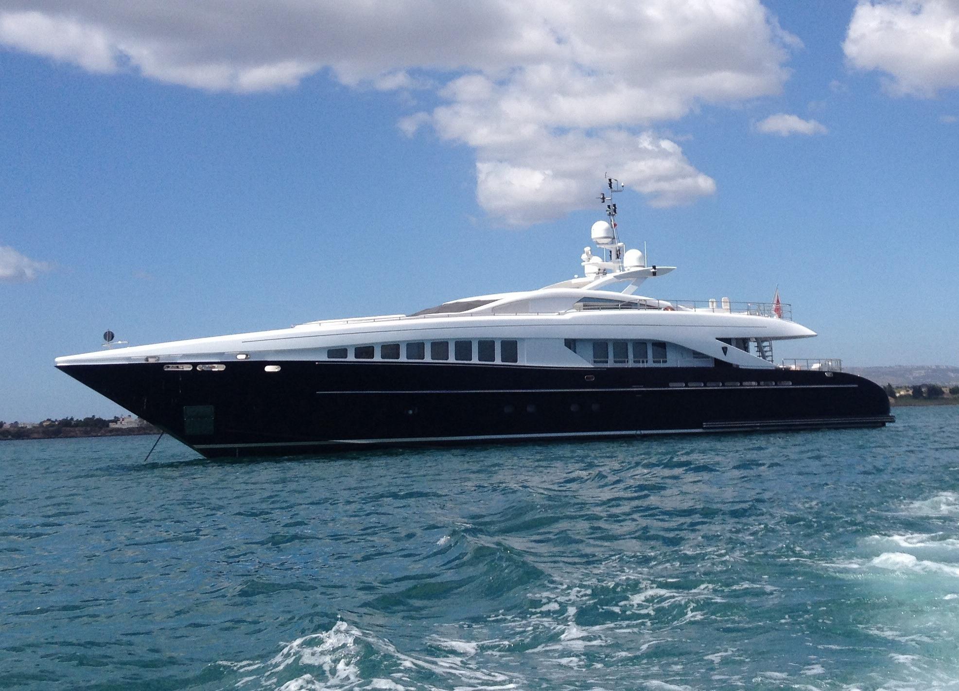 CHRIMI II 2006 Heesen Yacht For Sale in Livorno CHRIMI II 2006 Heesen Yacht For Sale in Livorno