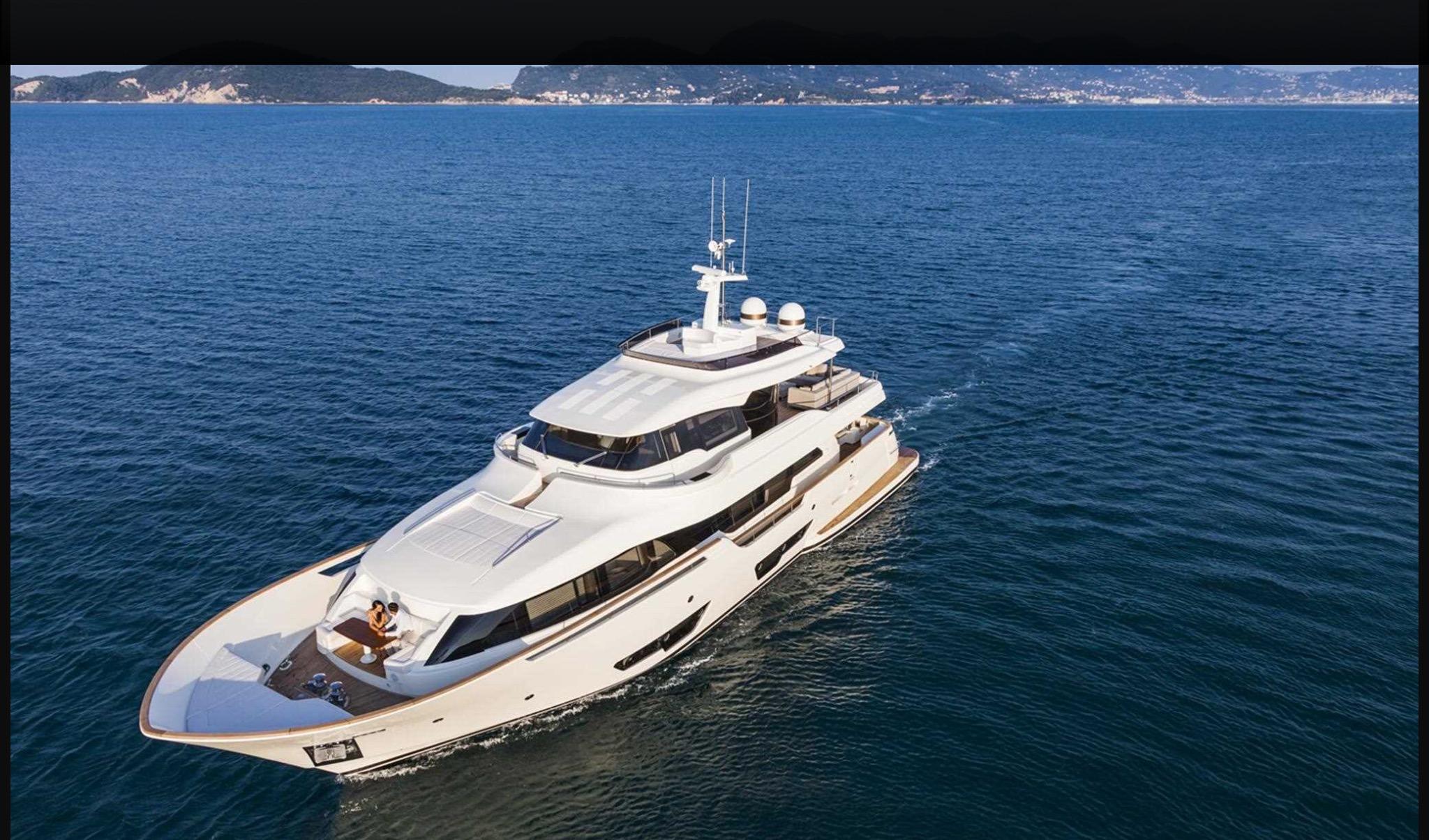  2015 Custom Line Navetta 28 Yacht For Sale in  