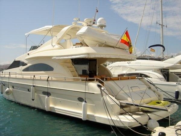 2006 Astondoa 72 GLX Yacht For Sale in 2006 Astondoa 72 GLX Yacht For Sale in