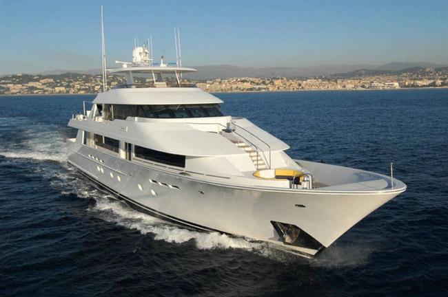 VISION 2003 Westport Tri-Deck Yacht For Sale in Ft Lauderdale FL VISION 2003 Westport Tri-Deck Yacht For Sale in Ft Lauderdale FL