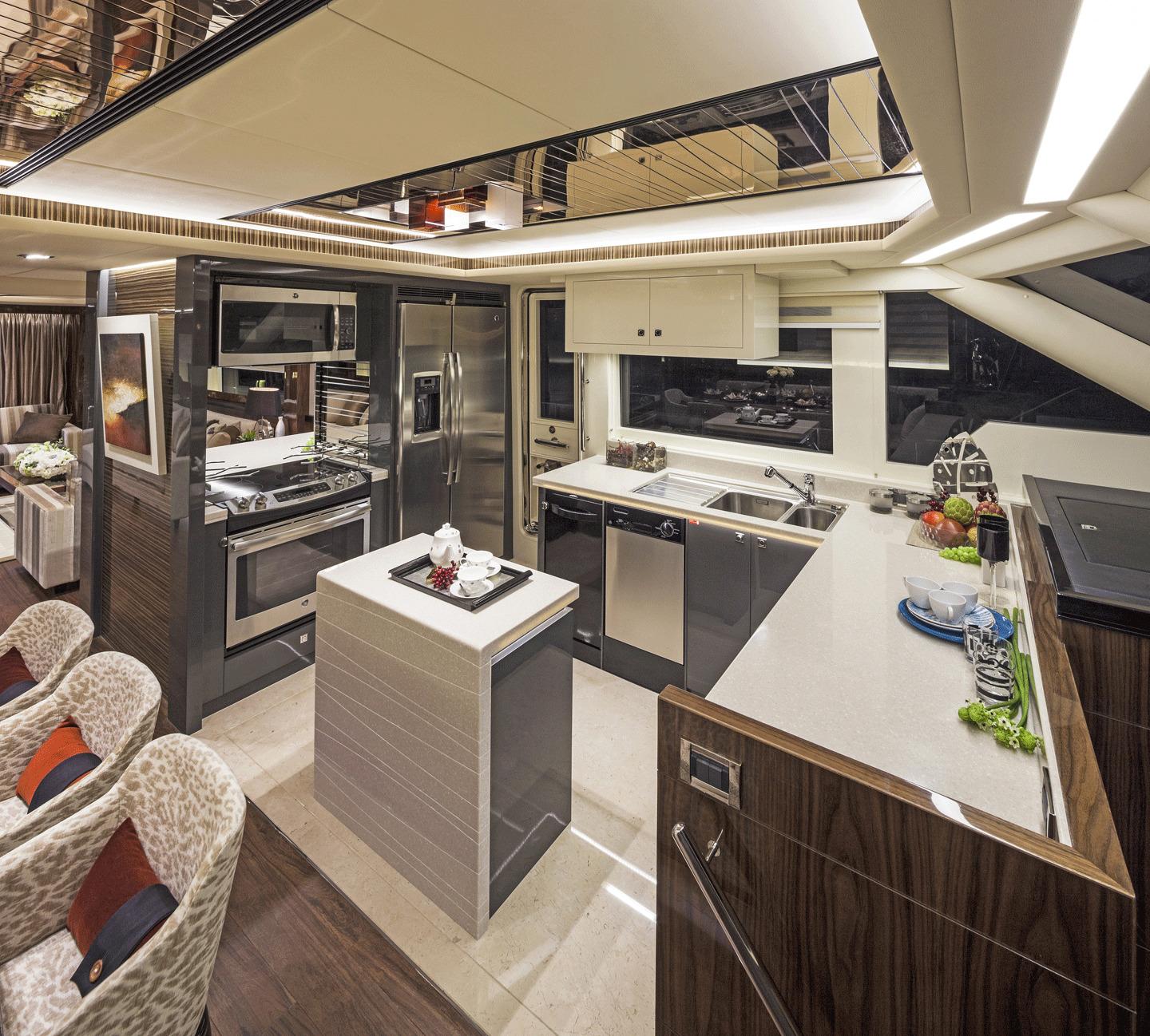 2015 Horizon Cockpit Motor Yacht Yacht For Sale in Seattle WA 2015 Horizon Cockpit Motor Yacht Yacht For Sale in Seattle WA