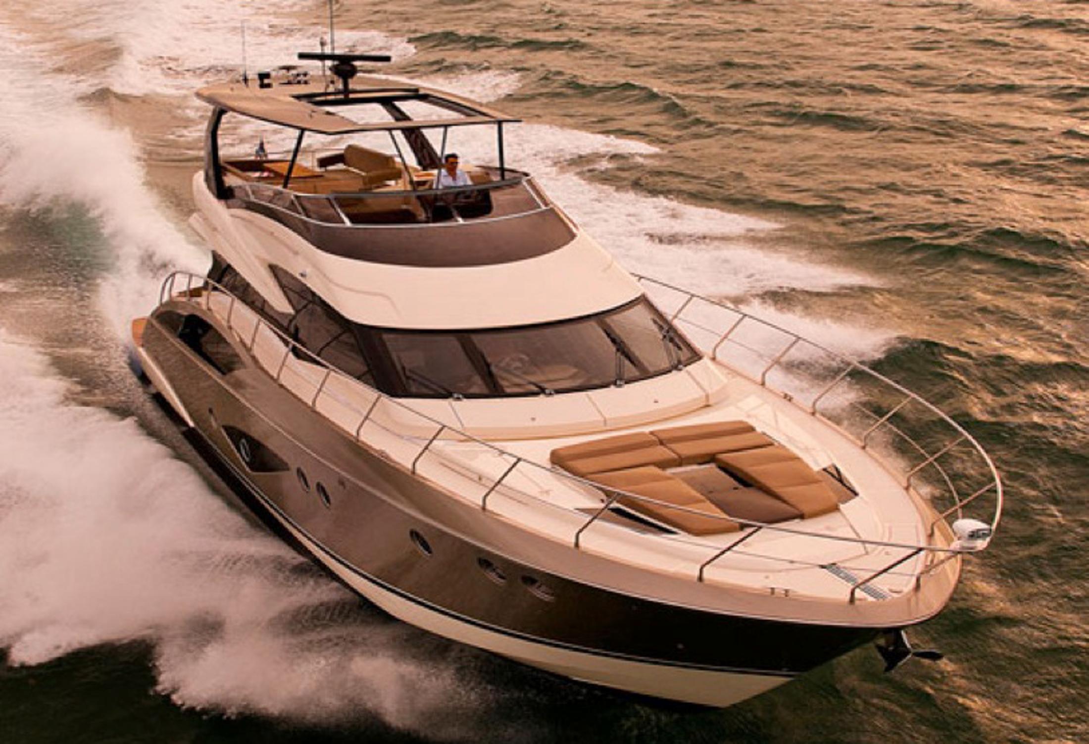  2016 Marquis 660 Sport Yacht Yacht For Sale in New Rochelle NY