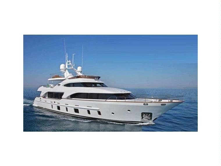  2010 Benetti 105 Yacht For Sale in Milano 