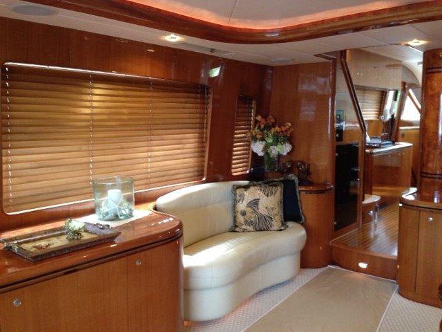 M & M 2001 Horizon 76 Skylounge M/Y Yacht For Sale in Ft Lauderdale FL M & M 2001 Horizon 76 Skylounge M/Y Yacht For Sale in Ft Lauderdale FL