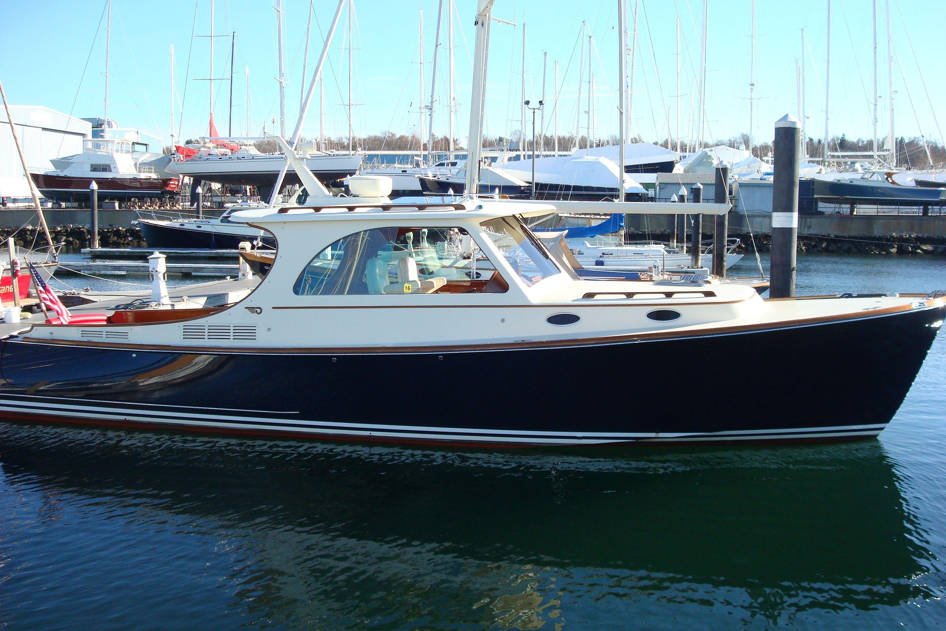 HAPPY OURS 2010 Hinckley Picnic Boat MKIII Yacht For Sale in Portsmouth RI HAPPY OURS 2010 Hinckley Picnic Boat MKIII Yacht For Sale in Portsmouth RI