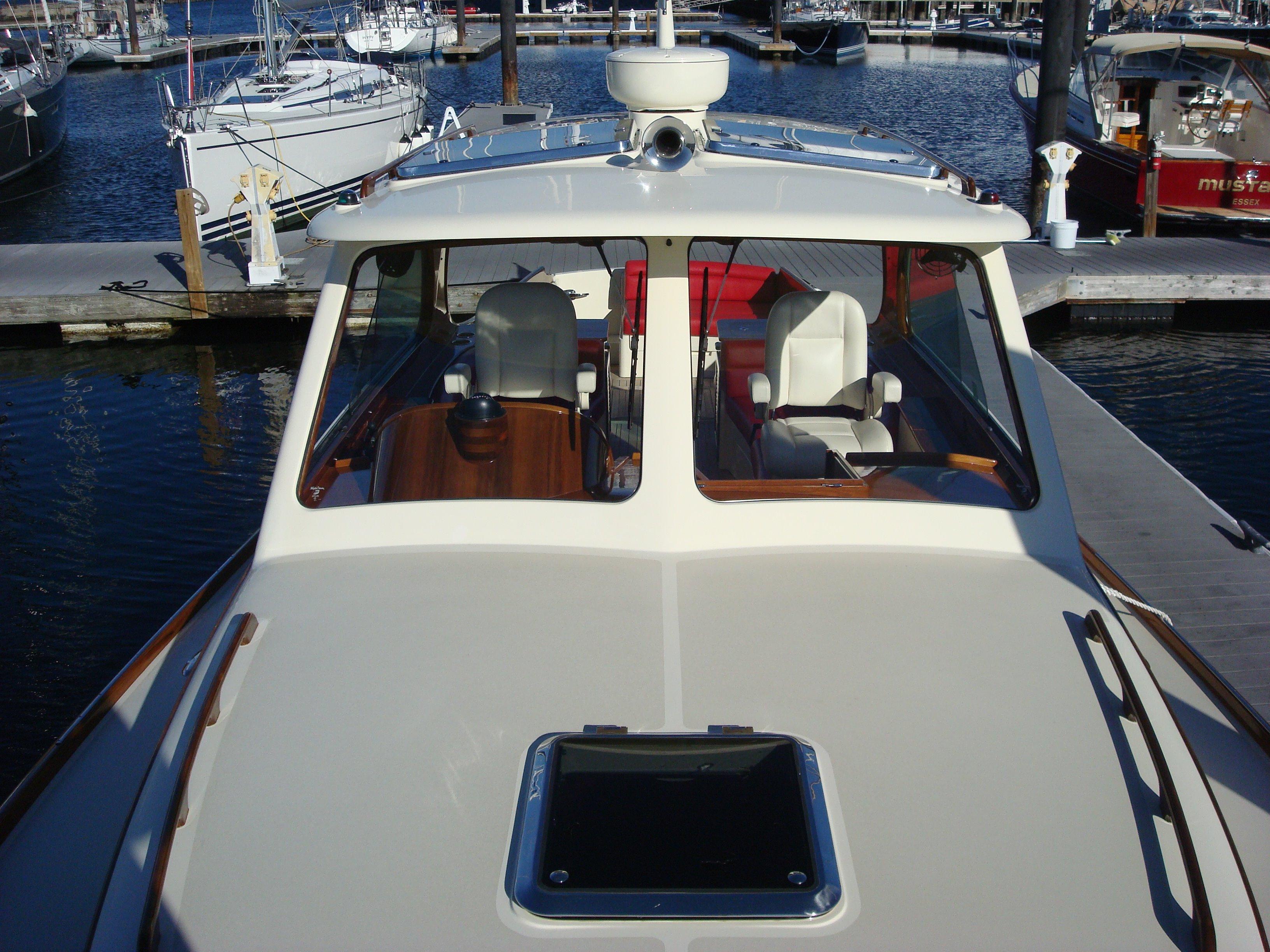 HAPPY OURS 2010 Hinckley Picnic Boat MKIII Yacht For Sale in Portsmouth RI HAPPY OURS 2010 Hinckley Picnic Boat MKIII Yacht For Sale in Portsmouth RI