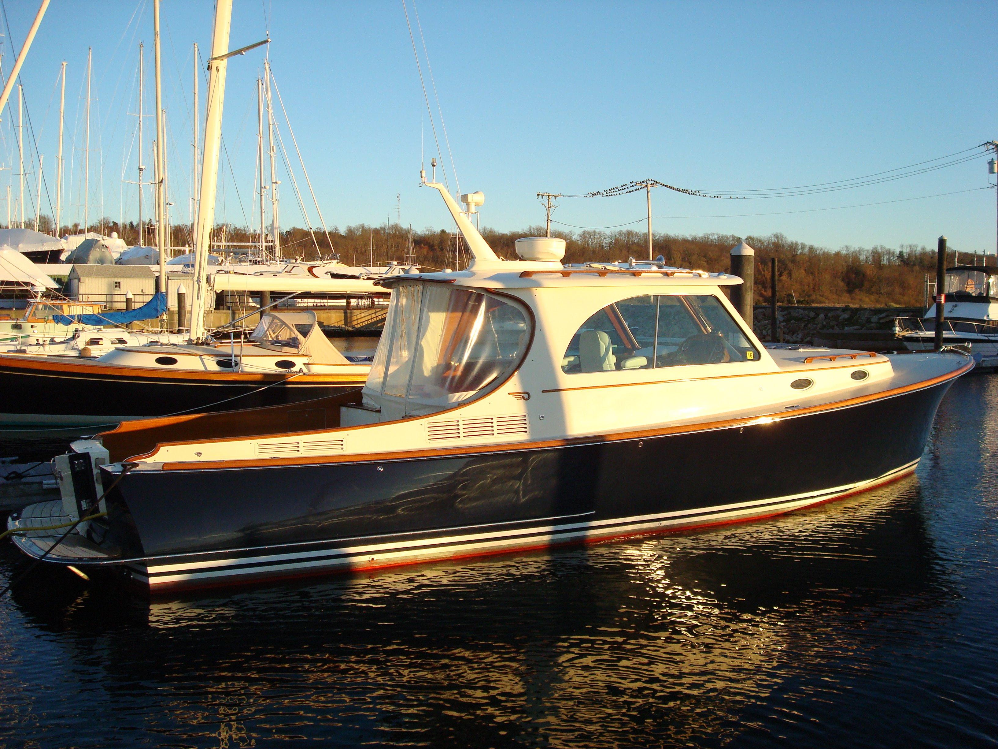 HAPPY OURS 2010 Hinckley Picnic Boat MKIII Yacht For Sale in Portsmouth RI HAPPY OURS 2010 Hinckley Picnic Boat MKIII Yacht For Sale in Portsmouth RI