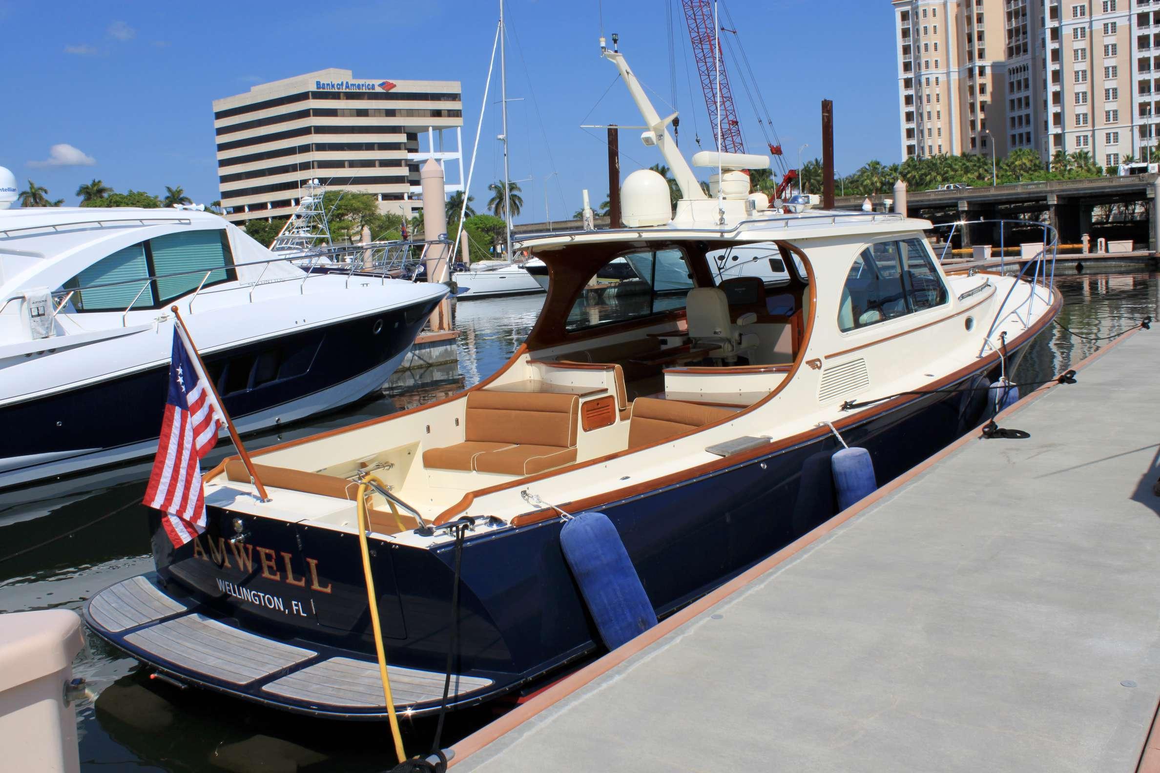 AMWELL 2007 Hinckley Talaria 40 Yacht For Sale in Galesville MD AMWELL 2007 Hinckley Talaria 40 Yacht For Sale in Galesville MD