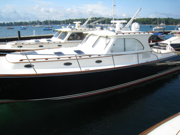 TINKI 2001 Hinckley Talaria 44 EX Yacht For Sale in Harbor Springs MI TINKI 2001 Hinckley Talaria 44 EX Yacht For Sale in Harbor Springs MI