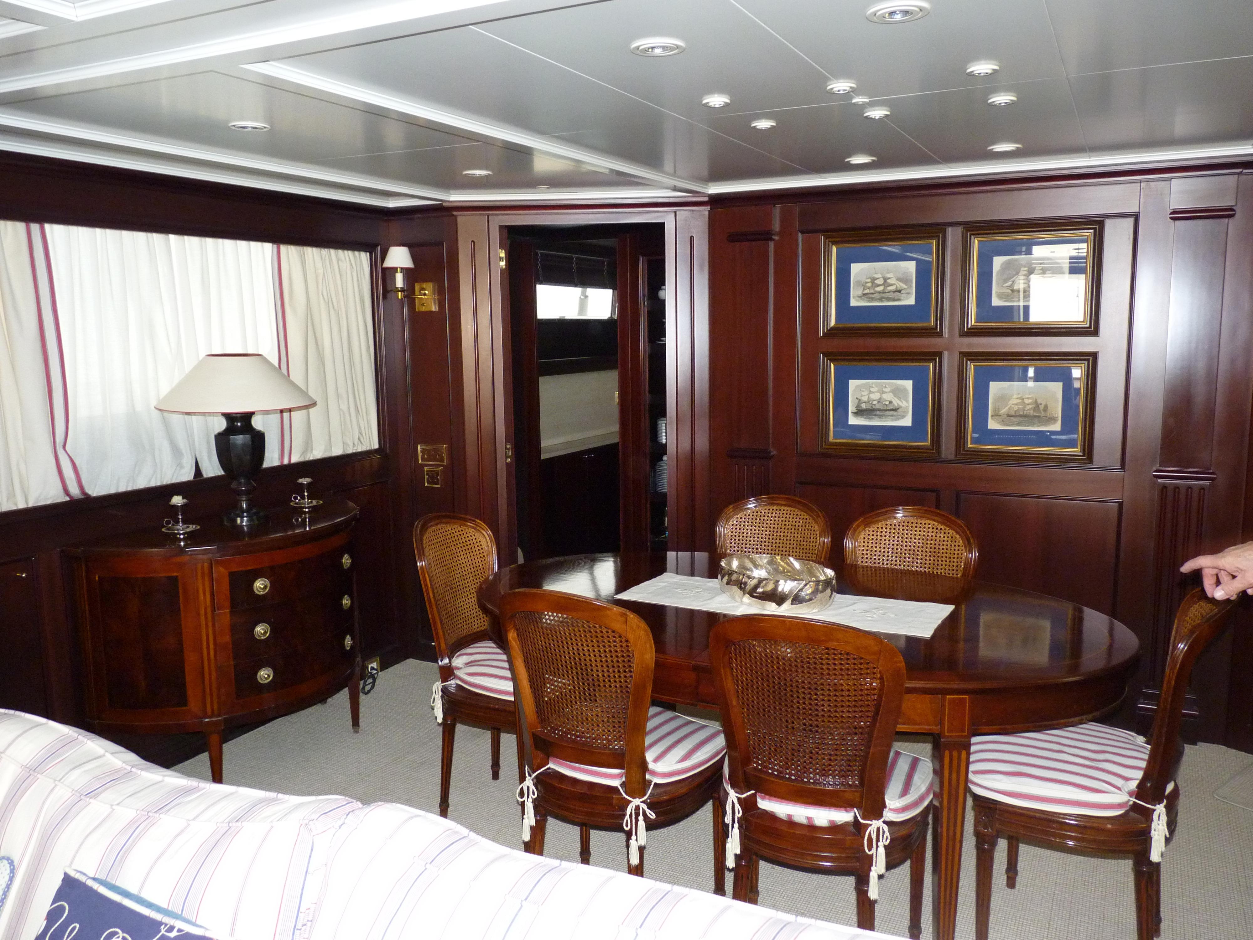 2000 Sanlorenzo SL100 Yacht For Sale in Viareggio 2000 Sanlorenzo SL100 Yacht For Sale in Viareggio