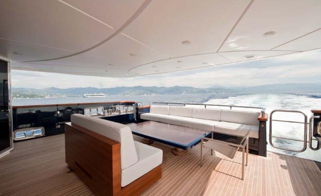 2009 Sanlorenzo SD122 Yacht For Sale in La Spezia 2009 Sanlorenzo SD122 Yacht For Sale in La Spezia