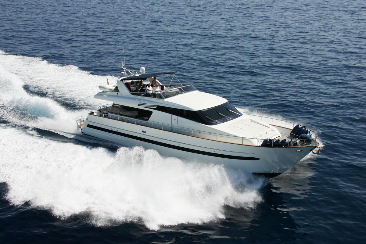 2005 Sanlorenzo SL72 Yacht For Sale in Saint Tropez 2005 Sanlorenzo SL72 Yacht For Sale in Saint Tropez