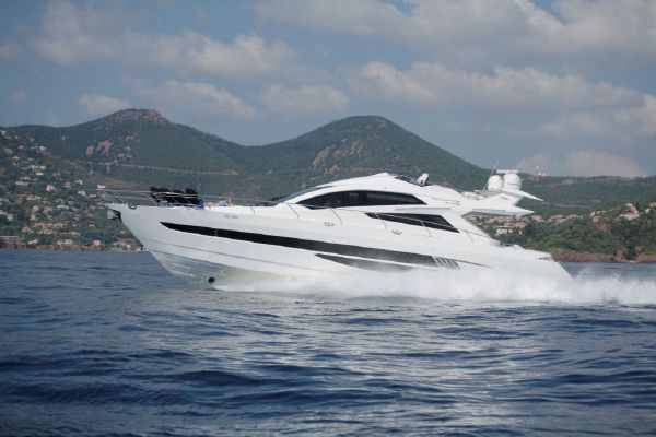 2013 Galeon 700 SkyDeck Yacht For Sale in Ibiza 2013 Galeon 700 SkyDeck Yacht For Sale in Ibiza
