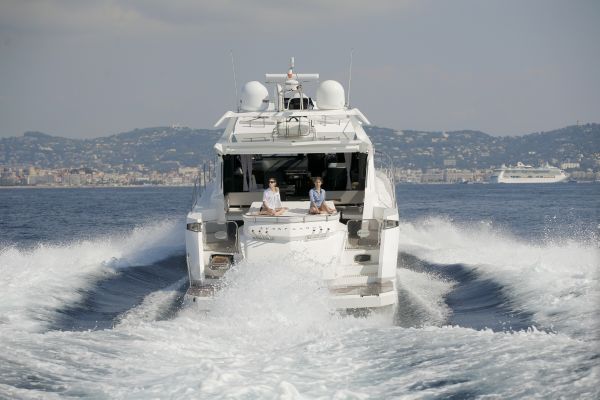 2013 Galeon 700 SkyDeck Yacht For Sale in Ibiza 2013 Galeon 700 SkyDeck Yacht For Sale in Ibiza
