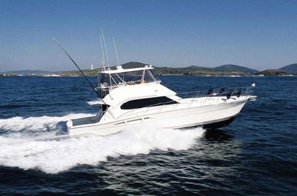 2005 Riviera 51 Flybridge Yacht For Sale in Athens 2005 Riviera 51 Flybridge Yacht For Sale in Athens