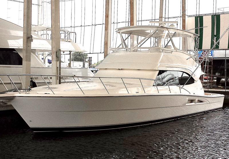 FINN McCOOL 2007 Riviera FLYBRIDGE CONVERTIBLE Yacht For Sale in Fort Lauderdale FL FINN McCOOL 2007 Riviera FLYBRIDGE CONVERTIBLE Yacht For Sale in Fort Lauderdale FL