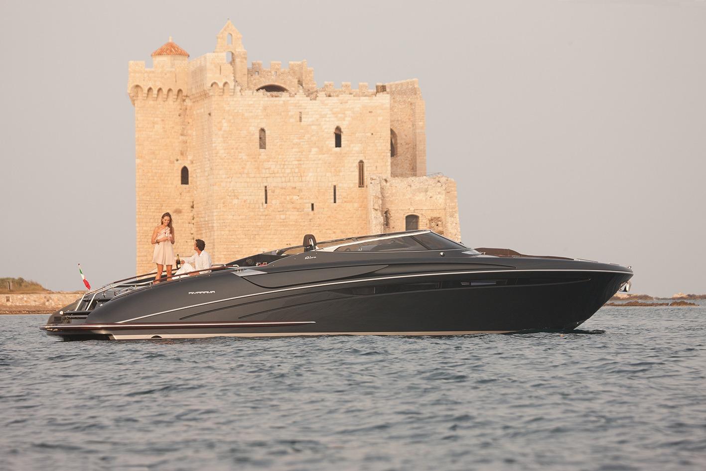 2013 Riva Rivarama Super Yacht For Sale in 2013 Riva Rivarama Super Yacht For Sale in